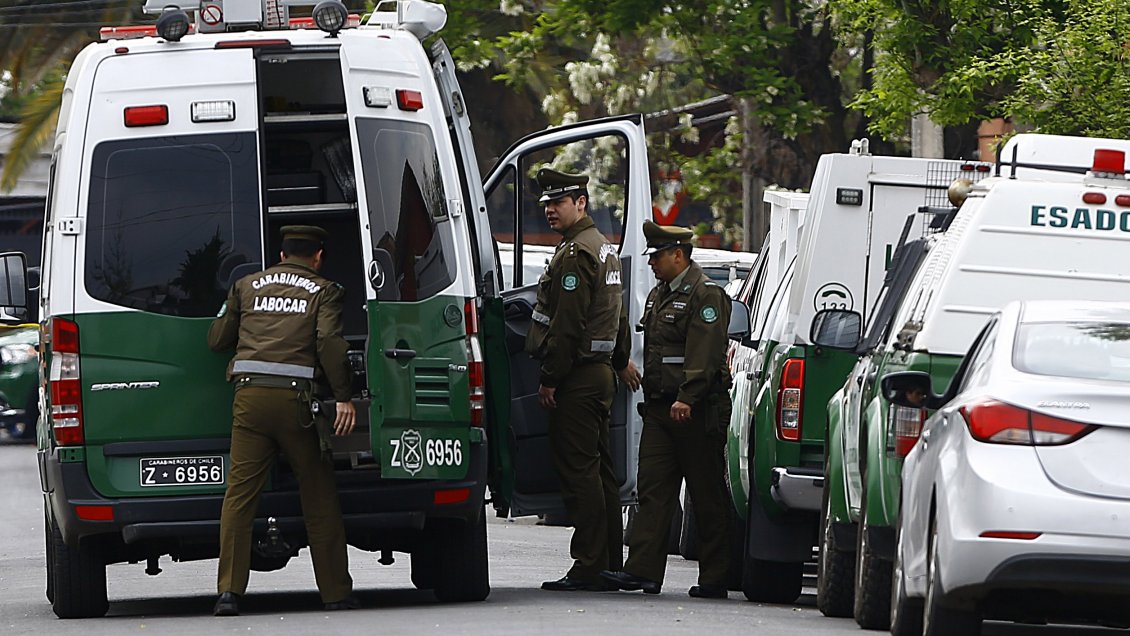 Sujetos balearon a guardia de seguridad y robaron $240 millones en Recoleta