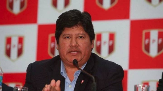  Presidente del fútbol peruano será investigado por corrupción  