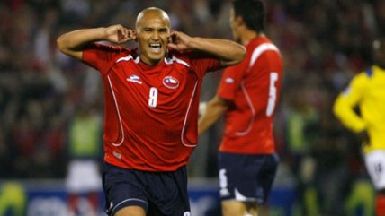 Otros tiempos: El día que Chupete Suazo se convirtió en goleador de las clasificatorias