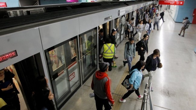 Línea 6 del Metro normalizó operación tras presentar servicio parcial