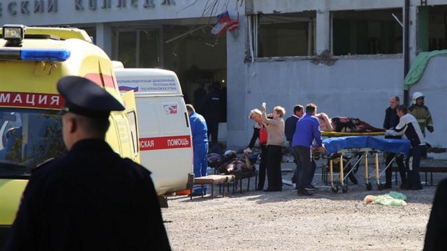 Tiroteo y posterior explosión en colegio dejó 18 muertos en Crimea