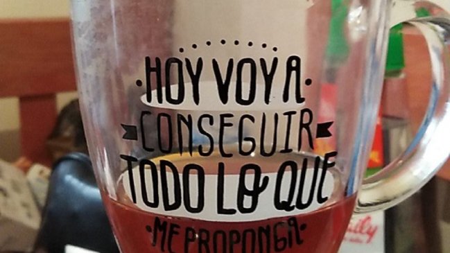 Mujer denunció graves quemaduras por culpa de tazón comprado en supermercado