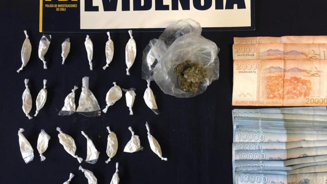 PDI incautó un automóvil, marihuana y cocaína en un domicilio de Panguipulli