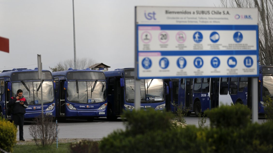 Empresa y Sindicatos de Subus se reunirán este viernes