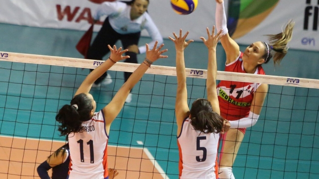  Chile sufrió derrota ante Perú en el Sudamericano femenino de voleibol  