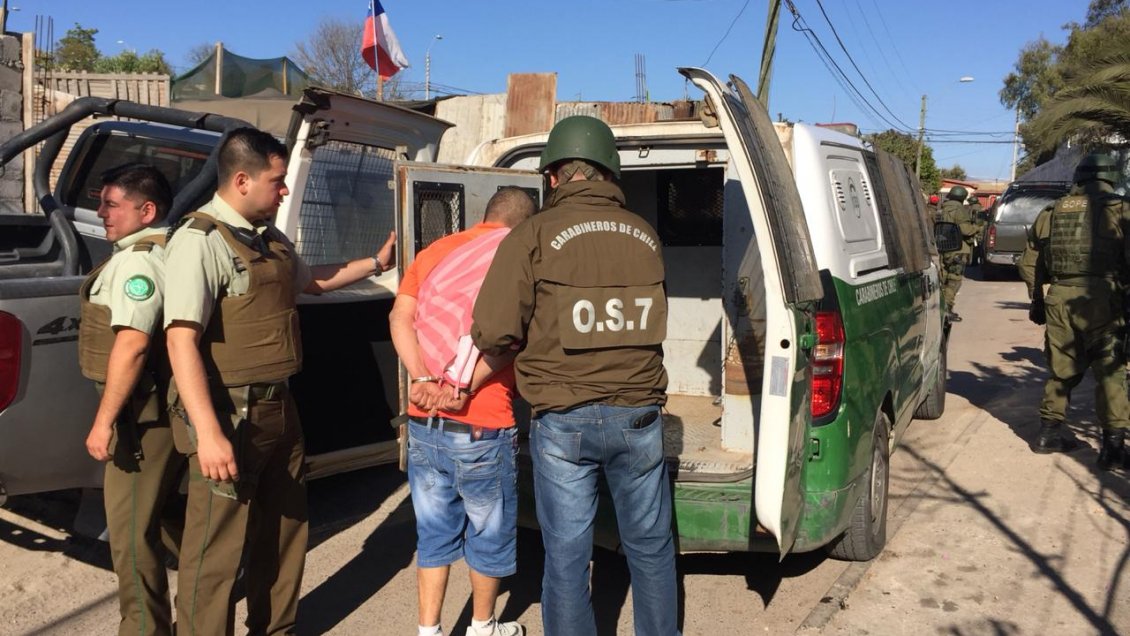 Incautan 7.000 dosis de cocaína desde bus interprovincial