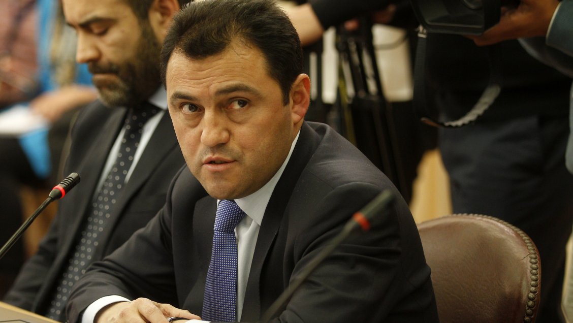 Contraloría cuestiona baja sanción a Cristián Riquelme