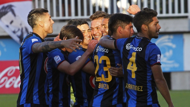 Huachipato derrotó a Unión La Calera y se instaló en puestos de Copa Sudamericana