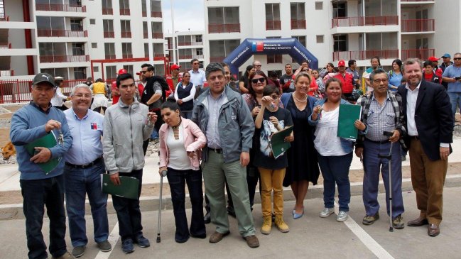 Entregan 240 departamentos en El Boro