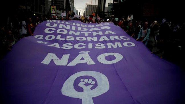 Miles de mujeres volvieron a protestar contra el ultraderechista Jair Bolsonaro en Brasil