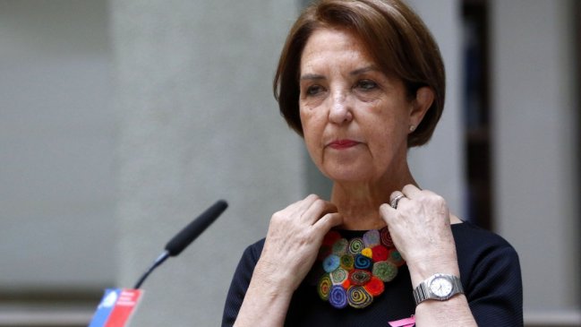 Ministra de Transporte participó de capacitación contra incendios de buses eléctricos