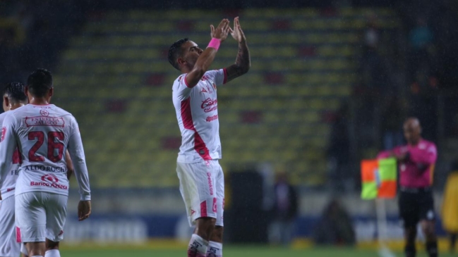 Sebastián Vegas se lució con un golazo en triunfo de Morelia sobre Puebla en la liga mexicana