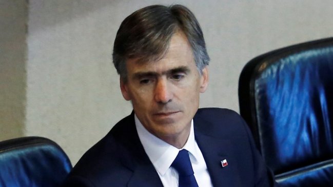 Ministro de Economía: Inversión extranjera en Chile se triplicará este año