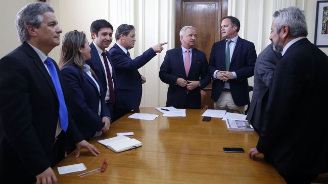 Diputados DC y PR se reunieron con Gobierno por 