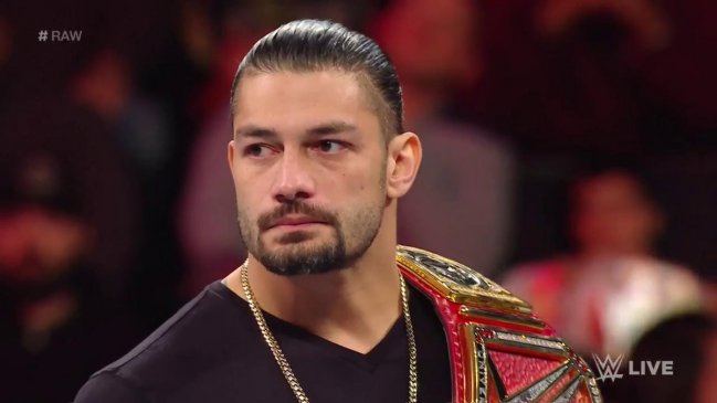 Roman Reigns renunció al campeonato Universal de WWE tras anunciar que tiene leucemia