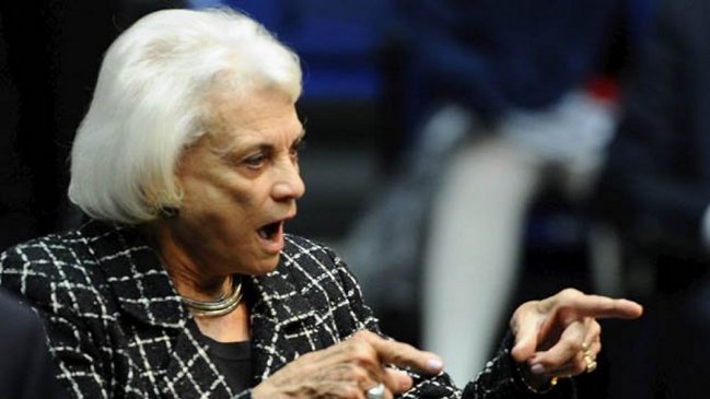 Primera jueza del Supremo de EEUU anunció su retiro por demencia