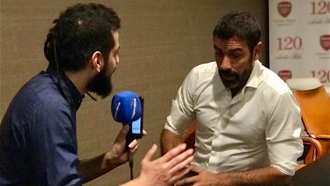 Robert Pires: Alexis debe estar triste, porque lo pasa mal en el United y Arsenal está ganando