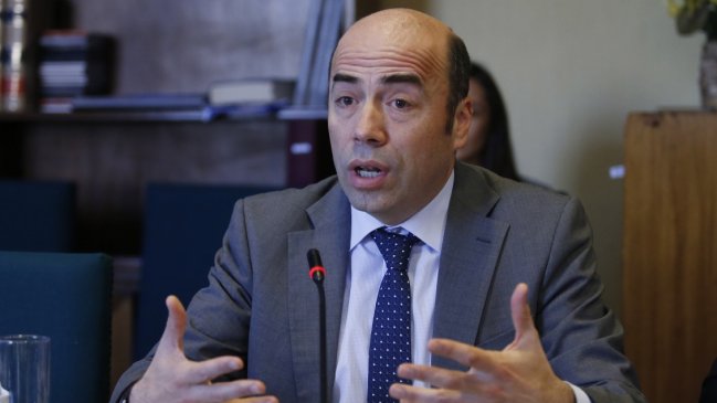 Bermúdez descartó renunciar si la justicia ordena reintegrar a subcontralora