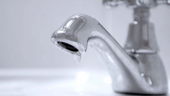 Corte de agua afectará a 10 mil clientes en Antofagasta
