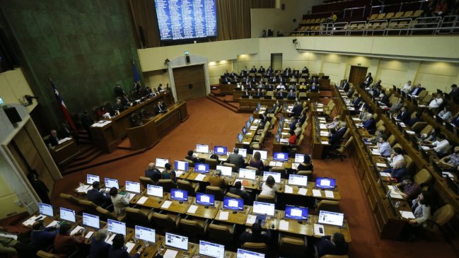 Cámara despachó proyecto que aumenta sanciones de cohecho y soborno