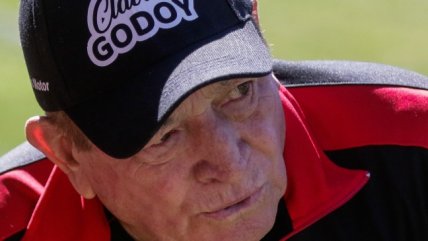 "Clavito" se indignó: La culpa es de Musrri y Carlos Ferry que hicieron un equipo penca