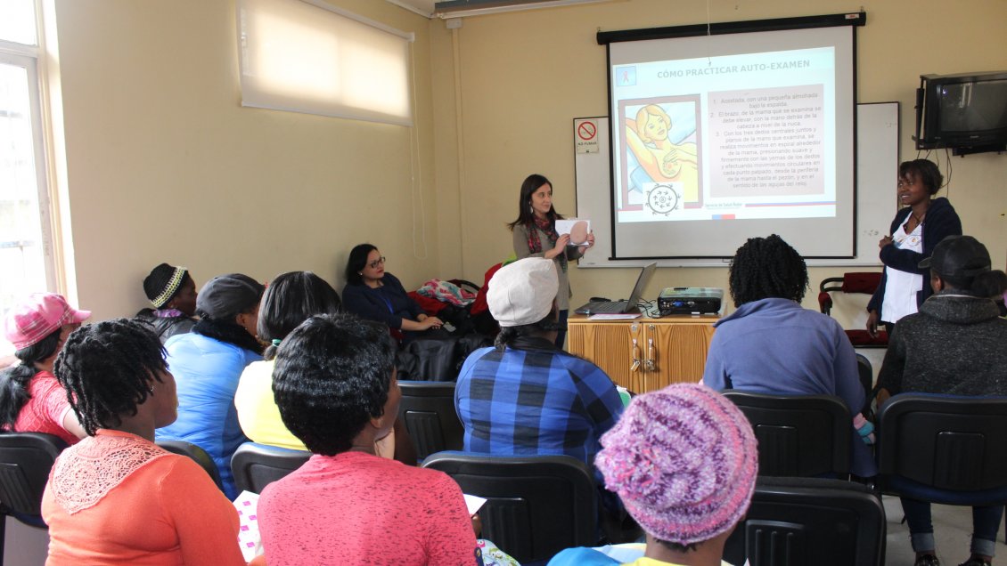 Inmigrantes haitianas recibieron charla de prevención del cáncer en creolé