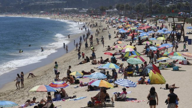 Proyecto busca reducir jornada laboral y aumentar vacaciones a 20 días