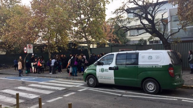 Detienen a profesor de colegio de Providencia acusado de golpear a alumnos