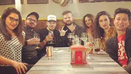 Critican a Residente por celebración VIP en Chile