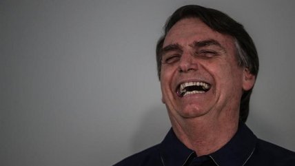   Académico brasileño en Chile prevé rotunda victoria de Jair Bolsonaro 