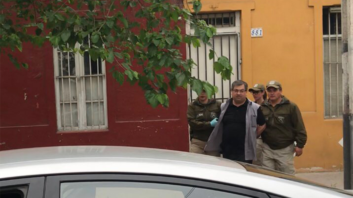 Detuvieron a hijo de mujer desaparecida tras encontrar restos óseos en su casa