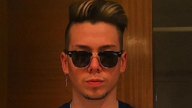 Nano Calderón realizó un evento donde mostró su pasión por los autos deportivos