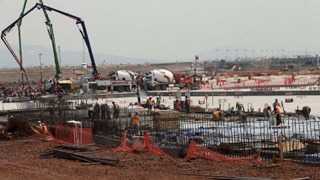 México sepultó multimillonaria obra del nuevo aeropuerto en polémico plebiscito