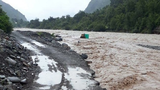 San Clemente: Alerta en comunidades por crecida del Río Maule