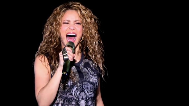 Shakira montó la fiesta ante 45 mil personas en el Estadio Nacional