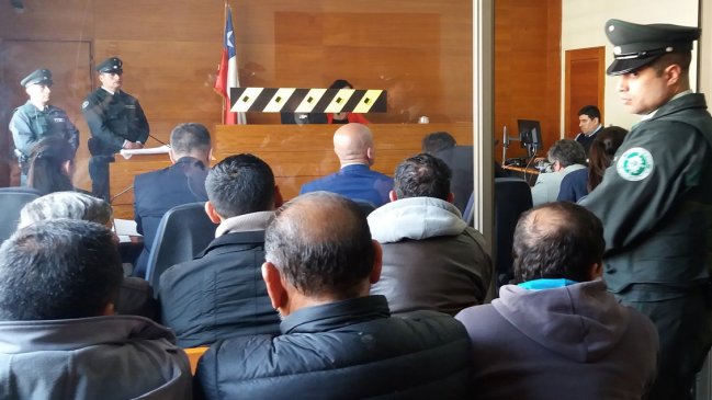 Descartaron asociación ilícita: Tribunal rechazó prisión preventiva para ex carabineros imputados por tráfico de armas