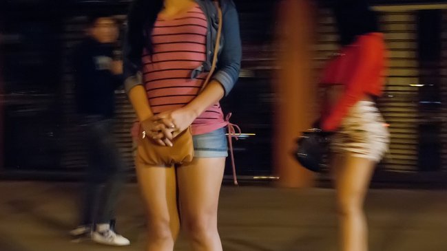 Conserje de un colegio marroquí reclutaba a alumnas menores para prostituirlas