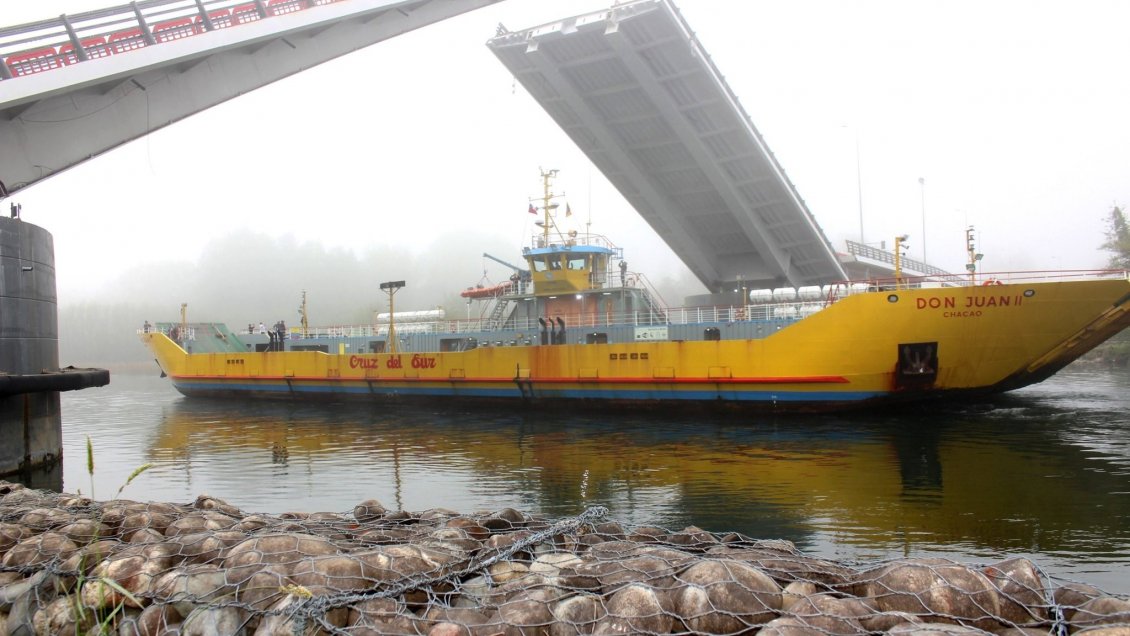 Valdivia: Puente Cau - Cau mejoró sus tiempos de operatividad en nueva basculación