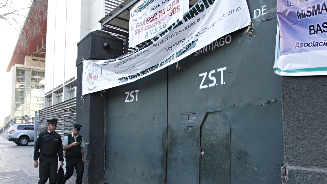 Gendarmes mantienen movilización y acusan 