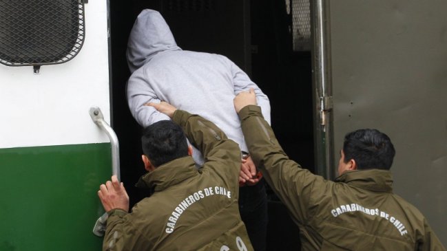 Dos detenidos por robos a viviendas del sector poniente de Santiago