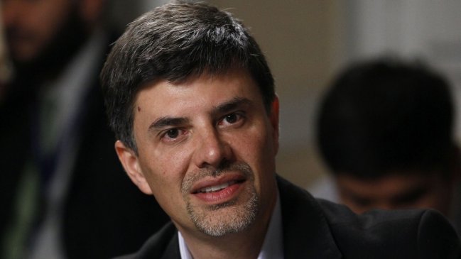 Marcelo Díaz: Solo terminal internacional se llamará Neruda y se mantendrá Merino Benítez