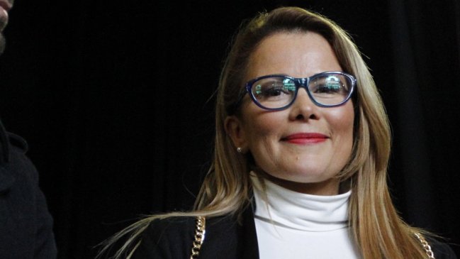 Diputado pedirá investigación de FNE por convenio entre Maipú y cadena de farmacias