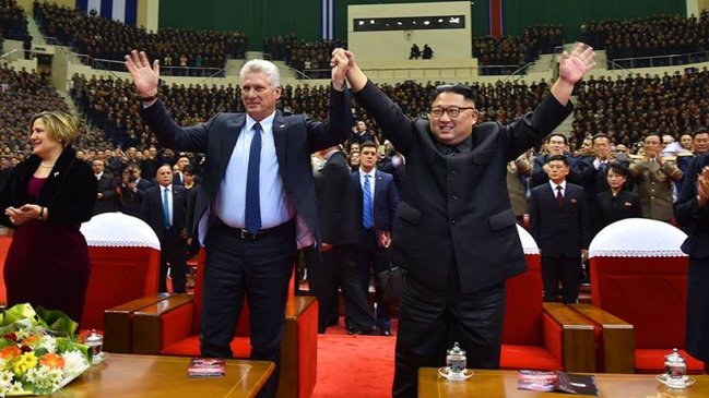 Corea del Norte reveló el primer retrato oficial de Kim Jong-un