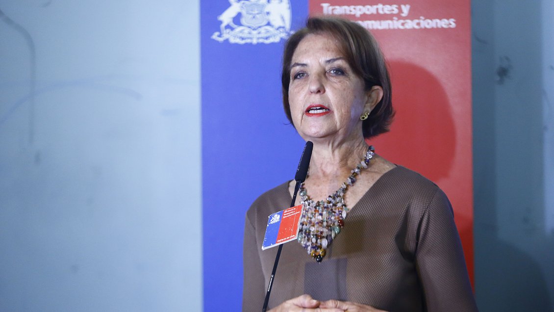 Ministra Hutt reconoció dificultades para fiscalizar Ley de Convivencia Vial