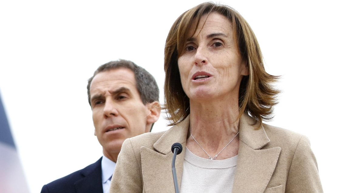 Ministra Cubillos defendió carta de Alessandri: Es lógico que haya un interés del sostenedor