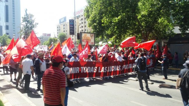 CUT realiza masiva marcha por paro nacional: Acusan falta de diálogo con el gobierno