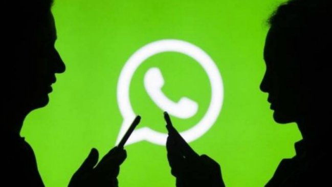 WhatsApp estrenó función que permite responder un mensaje grupal por interno