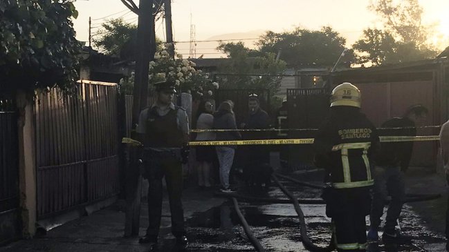 Tres muertos, entre ellos una mujer embarazada, dejó incendio en Estación Central