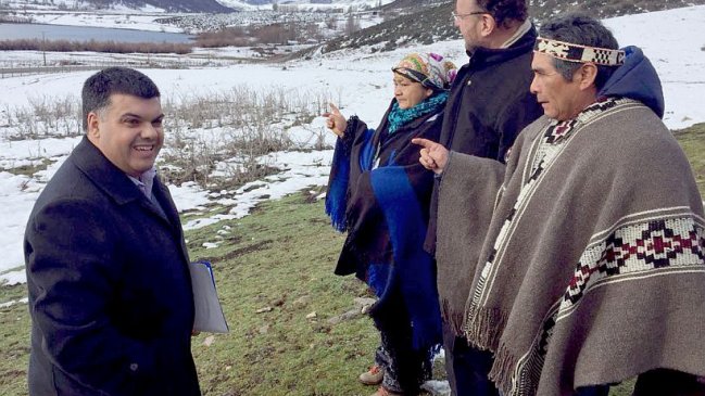 Conadi entregó 1.700 hectáreas de campo a comunidades mapuche de Lonquimay