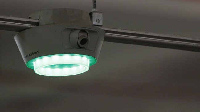 Polémica por uso de cámaras con reconocimiento facial en mall de Las Condes